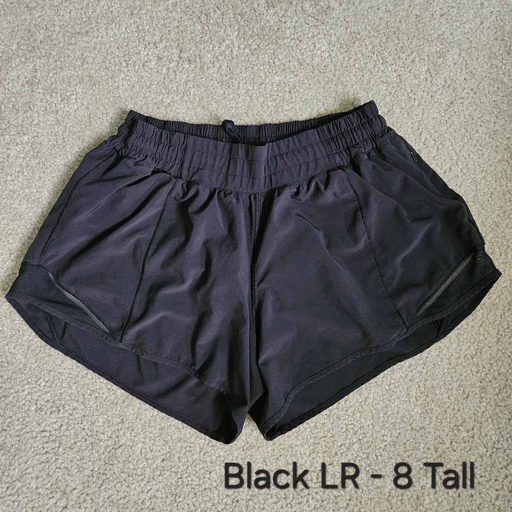 Lululemon - Hotty Hot Low Rise Black Shorts  (4 inch)